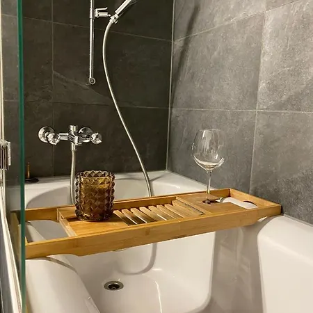 Stylish Two-floor In A Heart Of شقة بازل